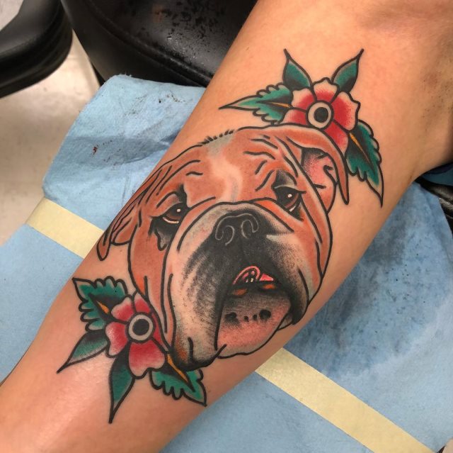 tattoo femenino old school 82