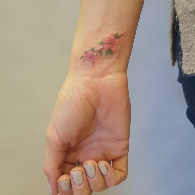 tattoo femenino oriental 24