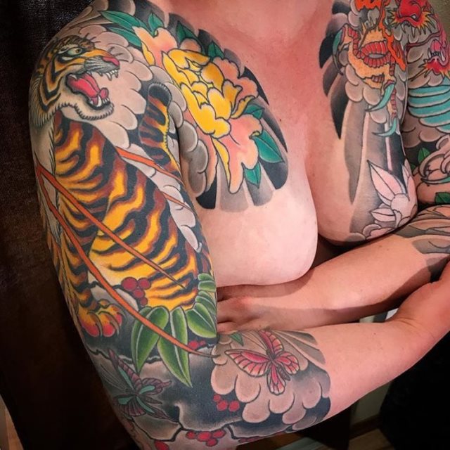 tattoo femenino oriental 61