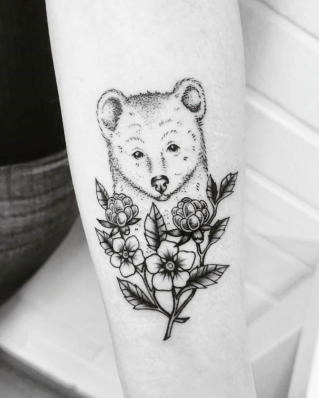 tattoo femenino oso 16