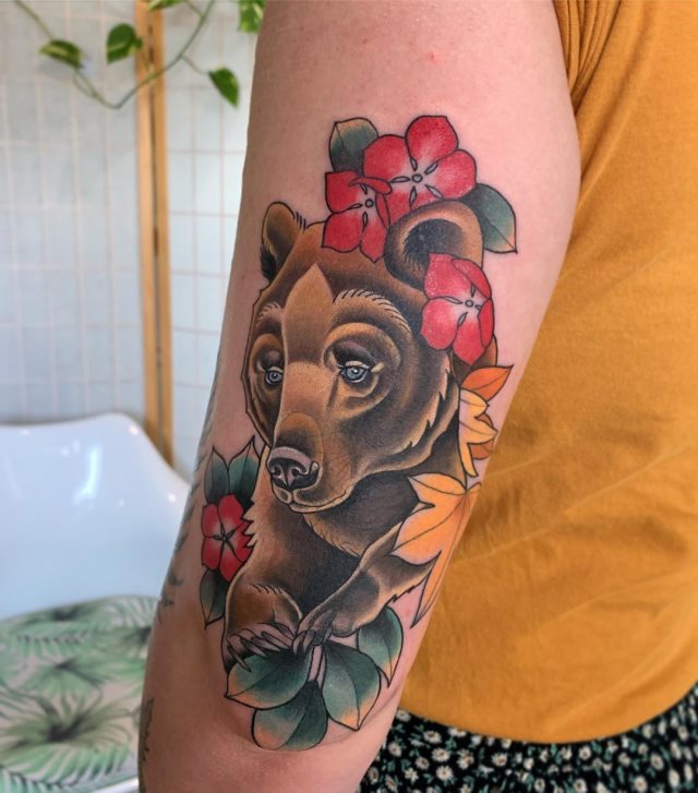 tattoo femenino oso 45