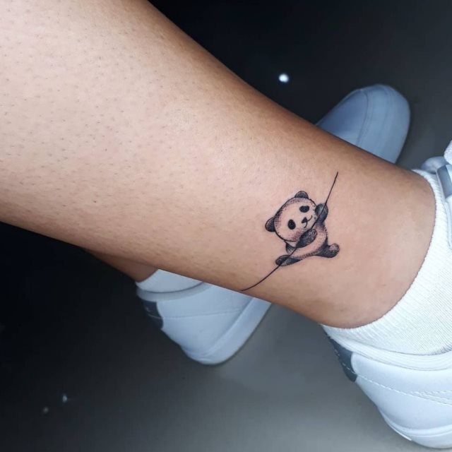 tattoo femenino oso panda 06