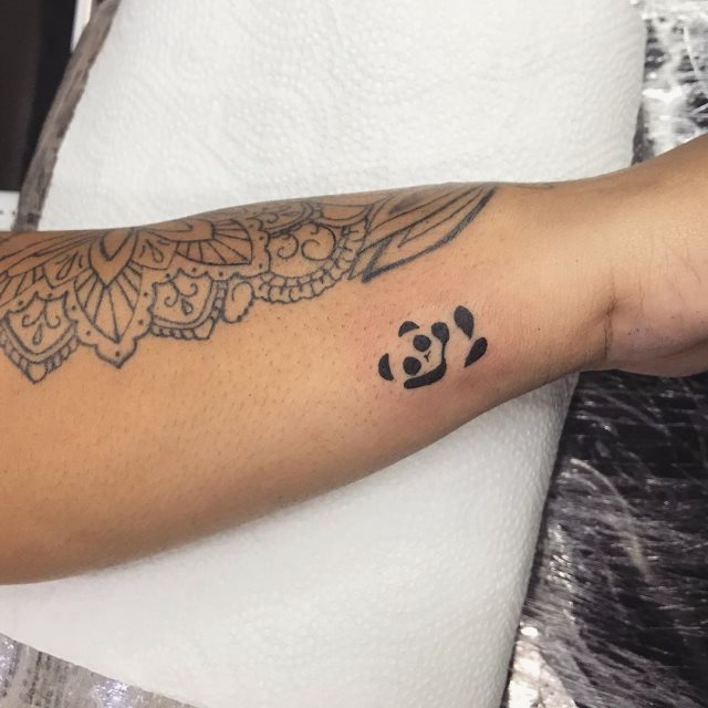 tattoo femenino oso panda 29