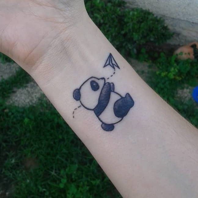tattoo femenino oso panda 32