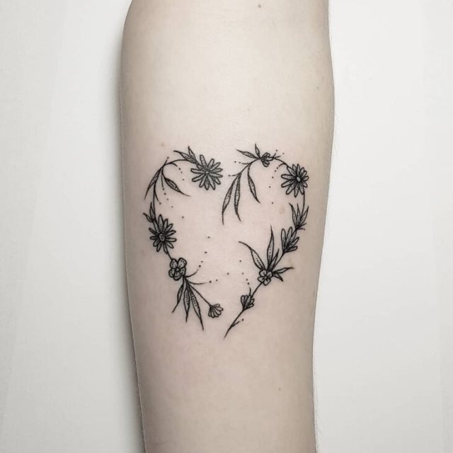 tattoo femenino para el antebrazo 34