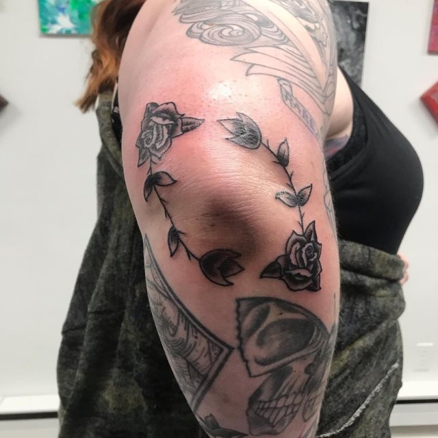 tattoo femenino para el codo 04