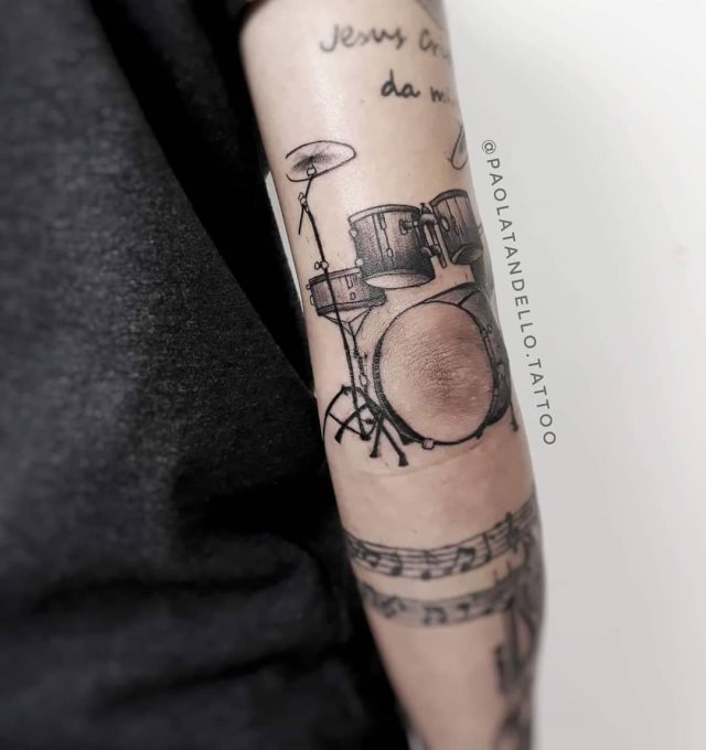 tattoo femenino para el codo 06