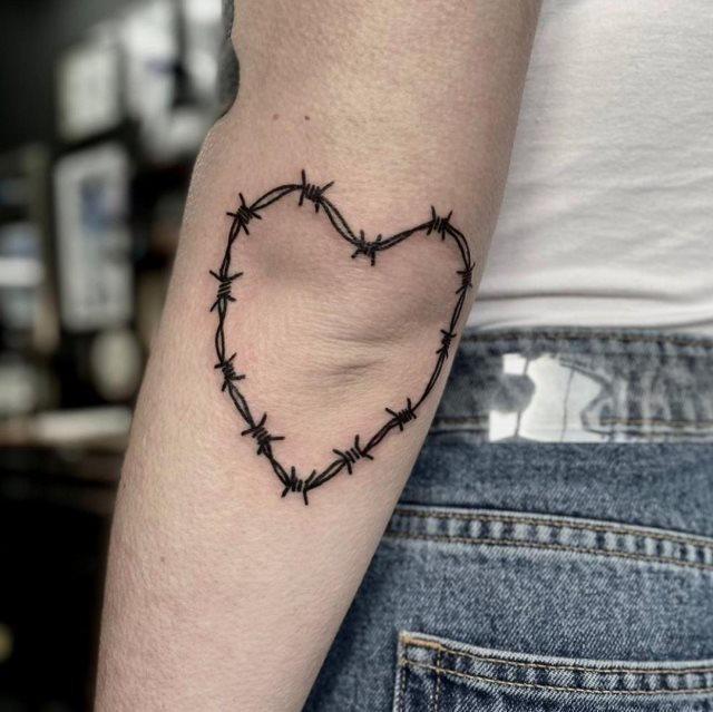 tattoo femenino para el codo 33