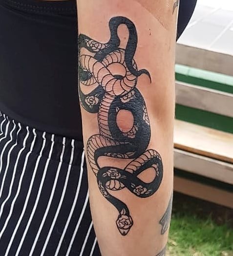 tattoo femenino para el codo 45