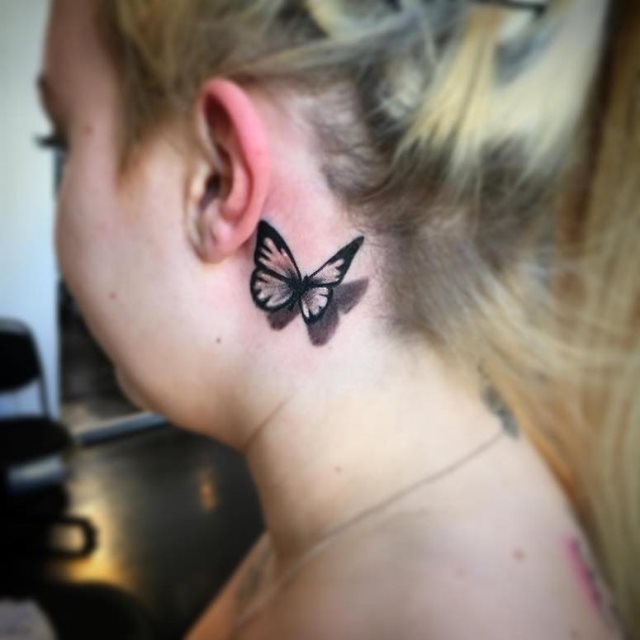tattoo femenino para el cuello 12