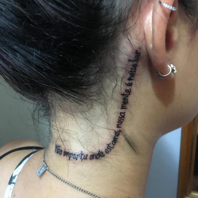 tattoo femenino para el cuello 43