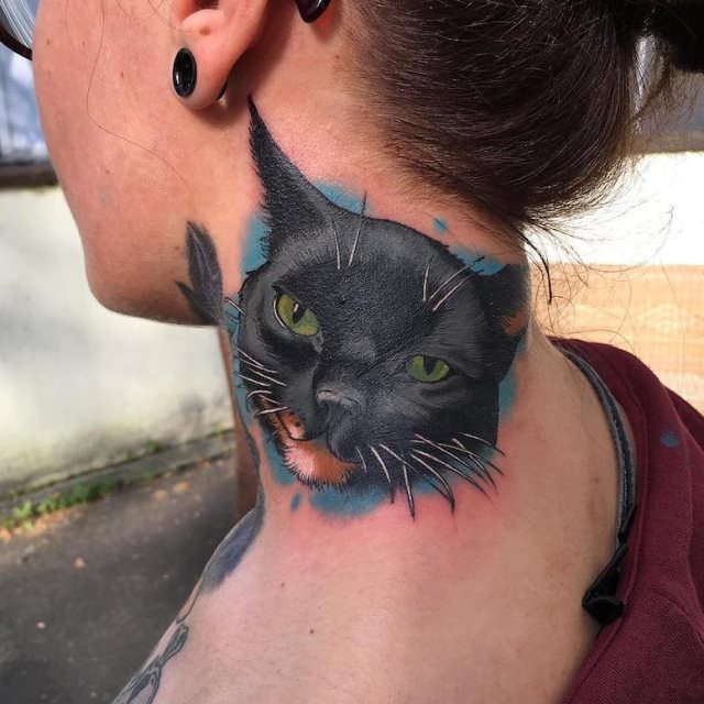 tattoo femenino para el cuello 59