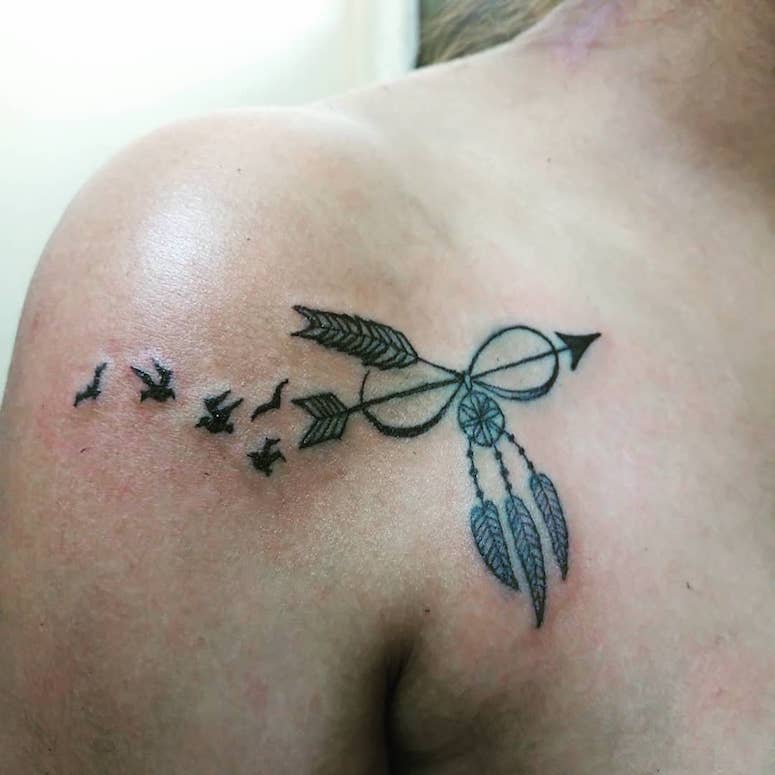 tattoo femenino para el hombro 100
