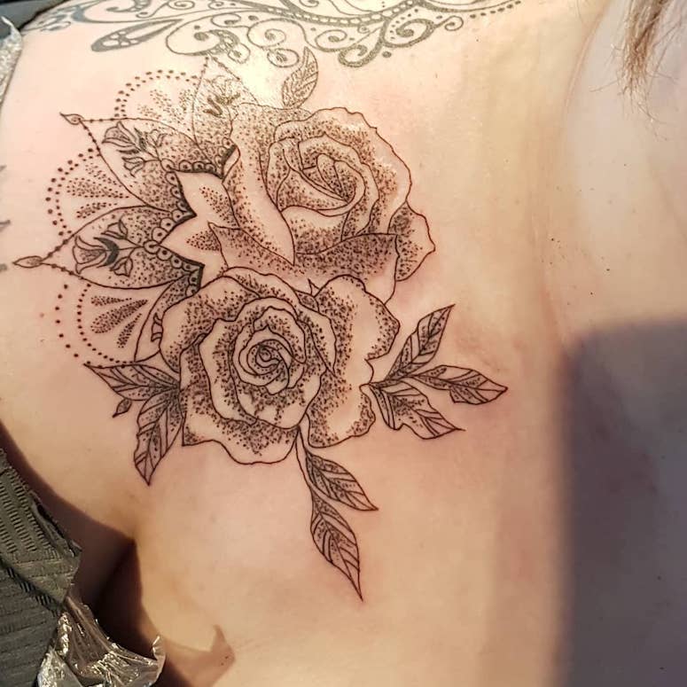 tattoo femenino para el hombro 126