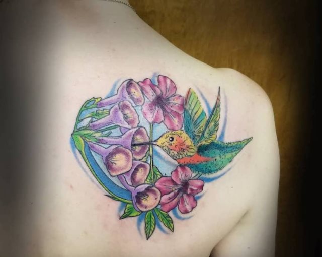 tattoo femenino para el hombro 127