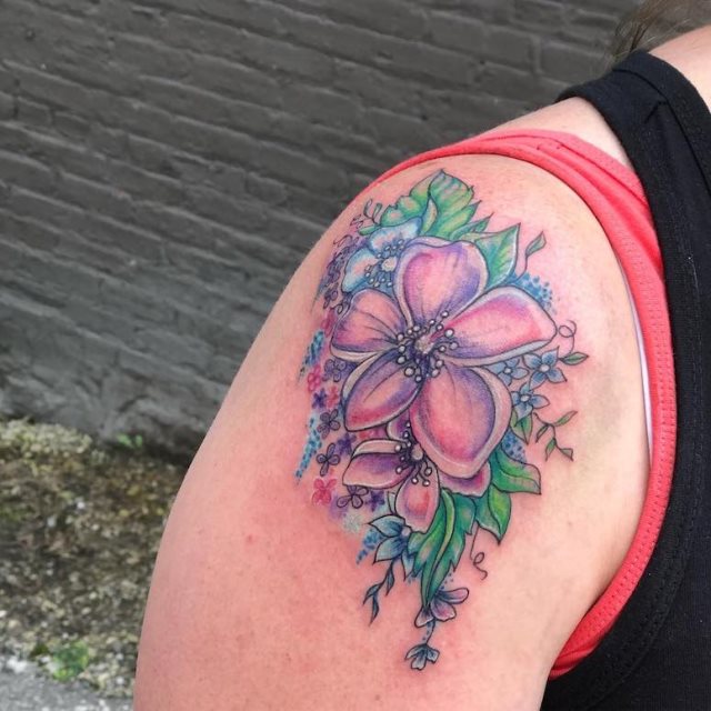 tattoo femenino para el hombro 170