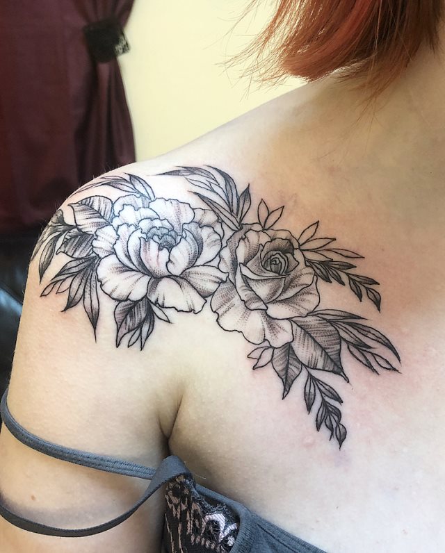 tattoo femenino para el hombro 174