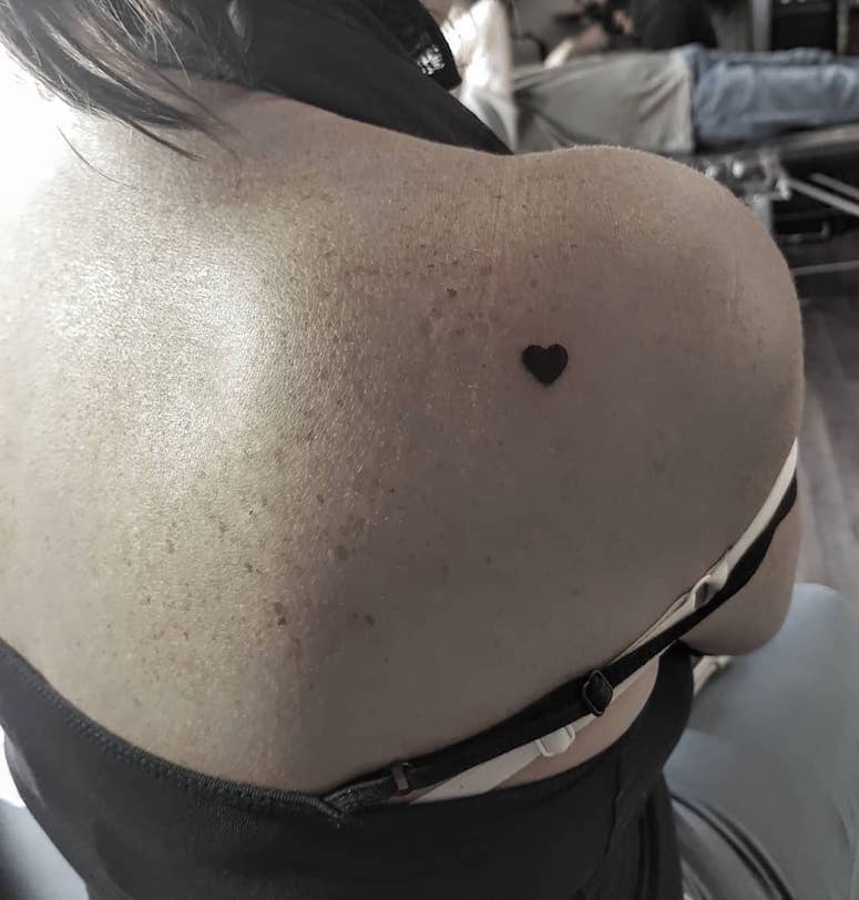 tattoo femenino para el hombro 181