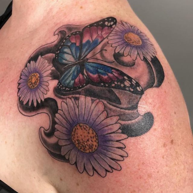 tattoo femenino para el hombro 189