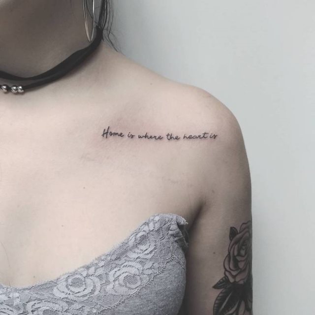 tattoo femenino para el hombro 19