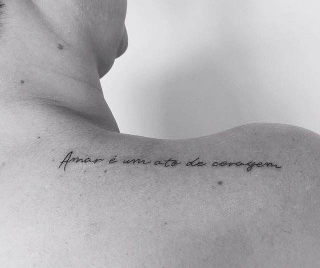 tattoo femenino para el hombro 216