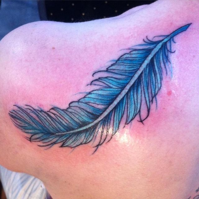 tattoo femenino para el hombro 227