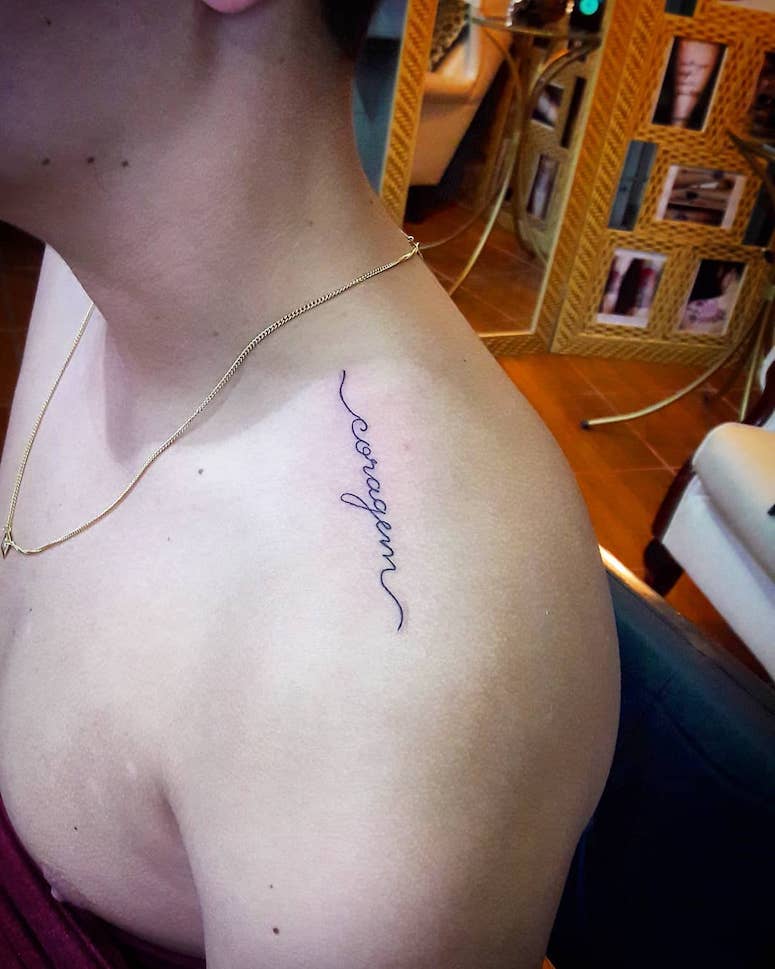 tattoo femenino para el hombro 34