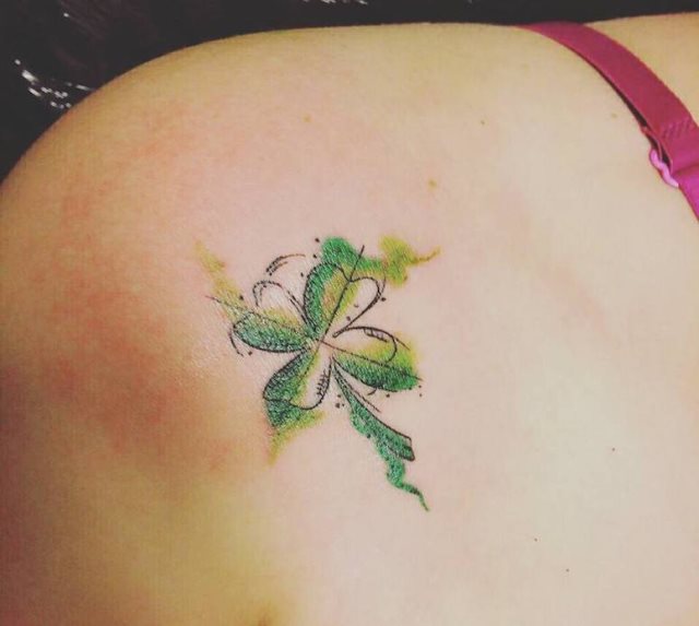 tattoo femenino para el hombro 39