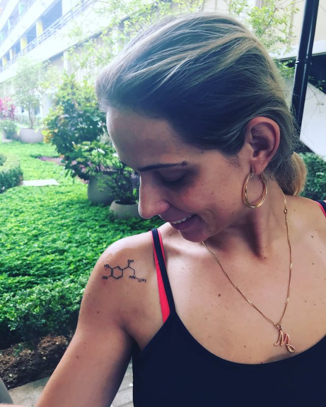 tattoo femenino para el hombro 60