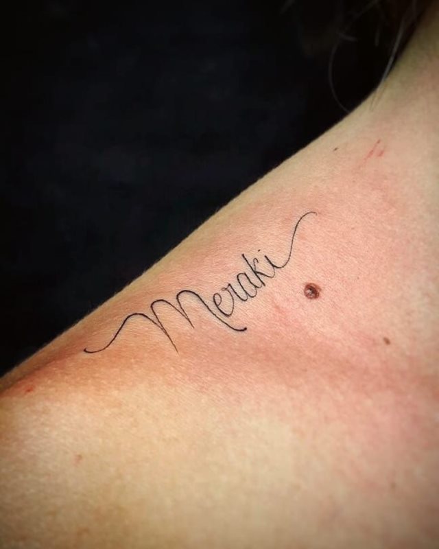 tattoo femenino para el hombro 70