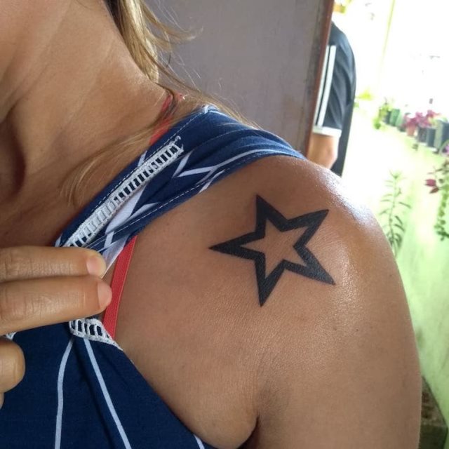 tattoo femenino para el hombro 77