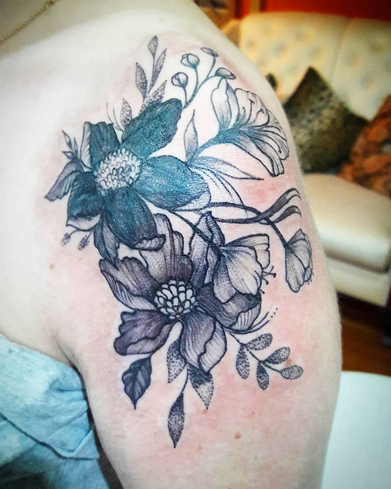 tattoo femenino para el hombro 88