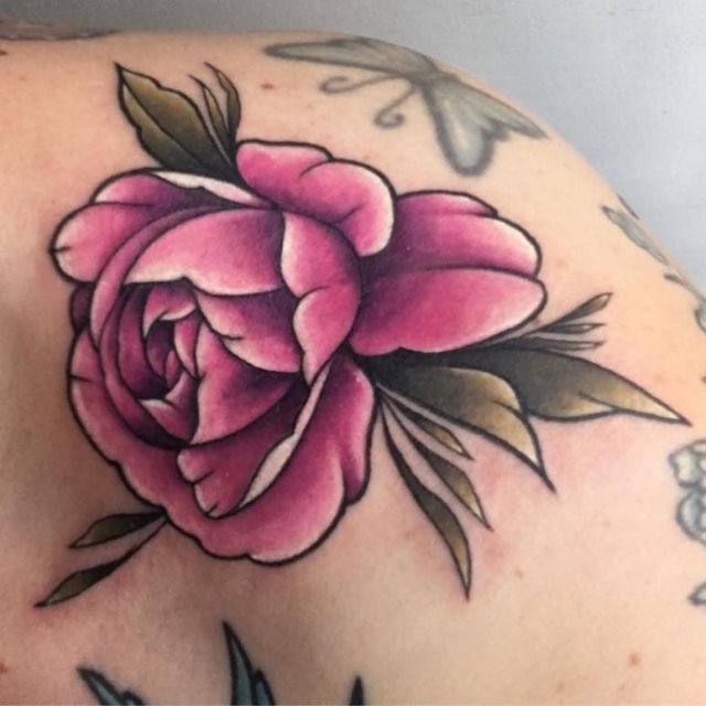 tattoo femenino para el hombro 93