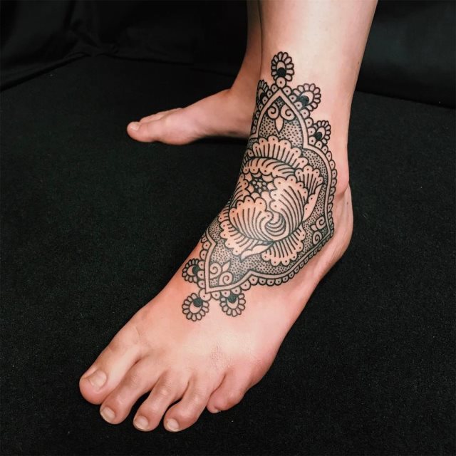 tattoo femenino para el pie 06