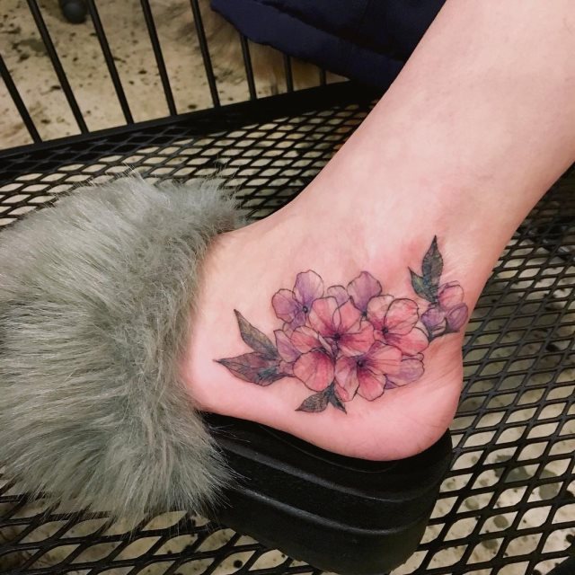 tattoo femenino para el pie 43