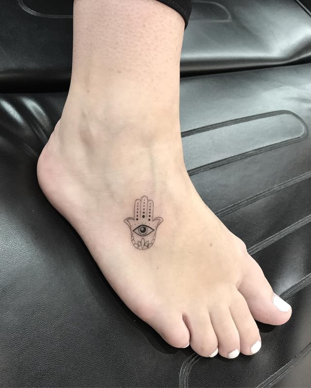tattoo femenino para el pie 53