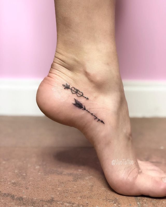 tattoo femenino para el pie 67