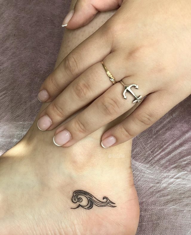 tattoo femenino para el pie 69