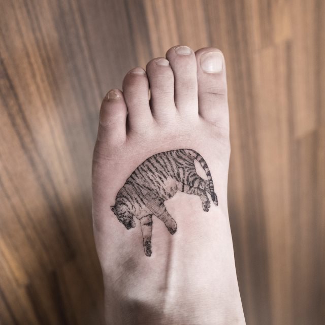 tattoo femenino para el pie 78