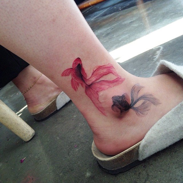 tattoo femenino para el pie 84
