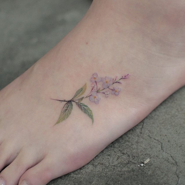 tattoo femenino para el pie 87