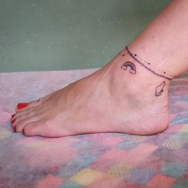 tattoo femenino para el tobillo 21