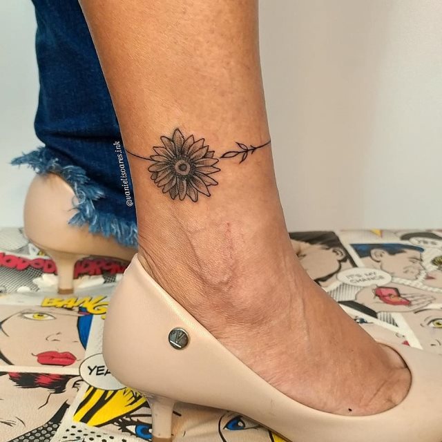 tattoo femenino para el tobillo 28