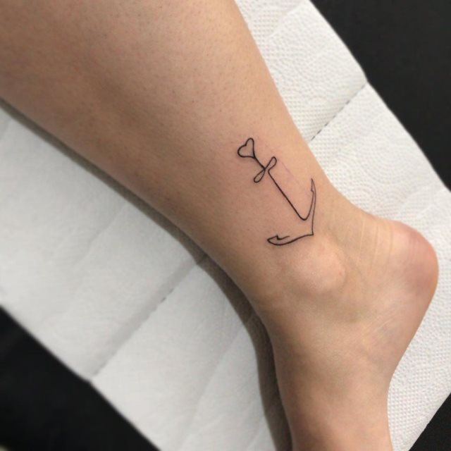 tattoo femenino para el tobillo 46