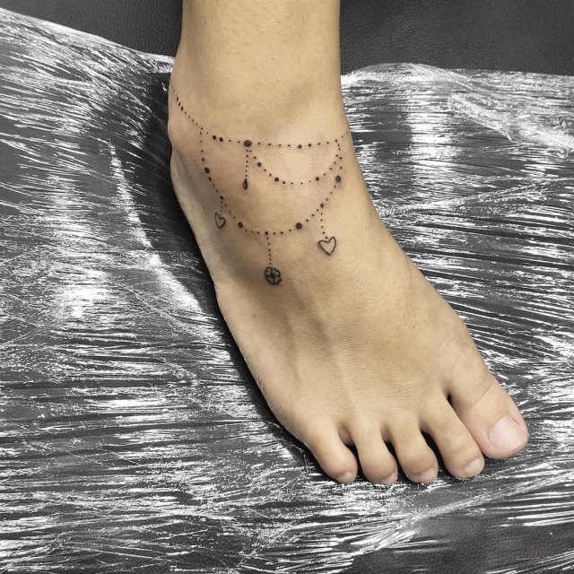 tattoo femenino para el tobillo 49