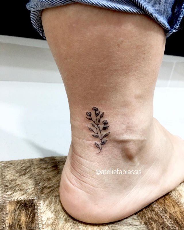 tattoo femenino para el tobillo 54