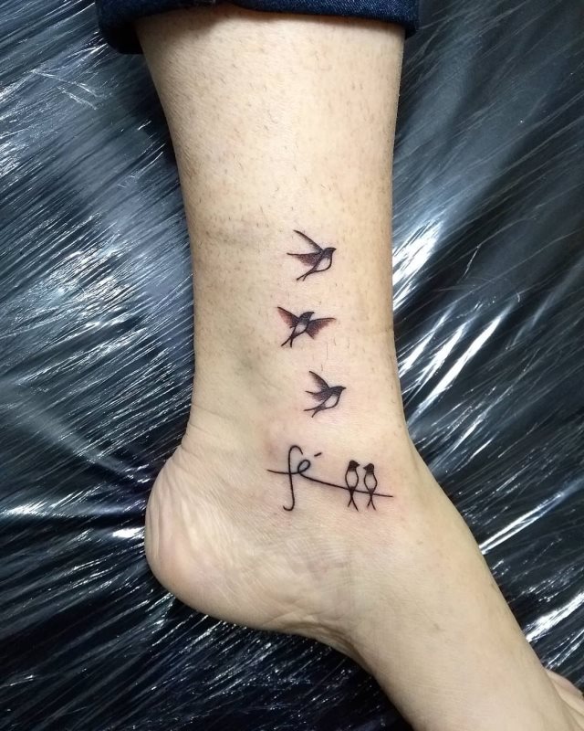 tattoo femenino para el tobillo 71