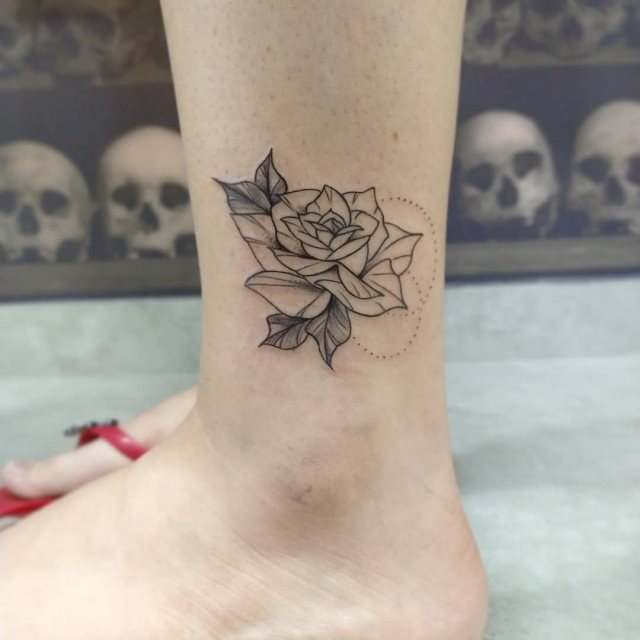 tattoo femenino para el tobillo 79