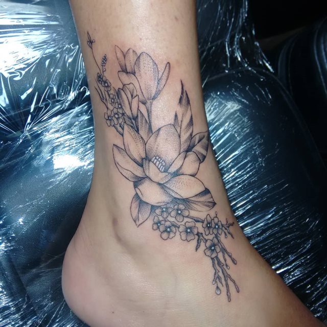 tattoo femenino para el tobillo 91