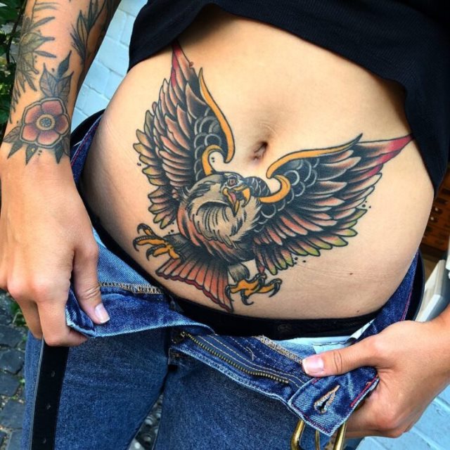 tattoo femenino para la barriga 03